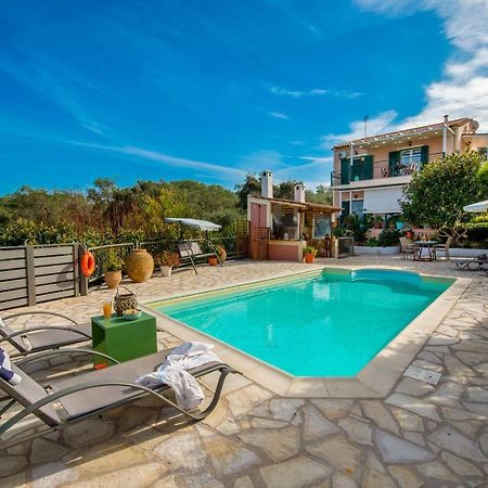 Villa Yiotta Kalodhikatika Екстериор снимка