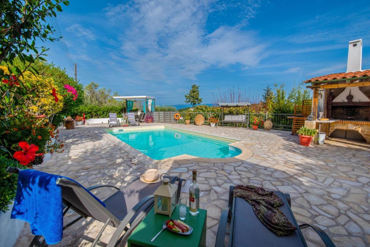 Villa Yiotta Kalodhikatika Екстериор снимка