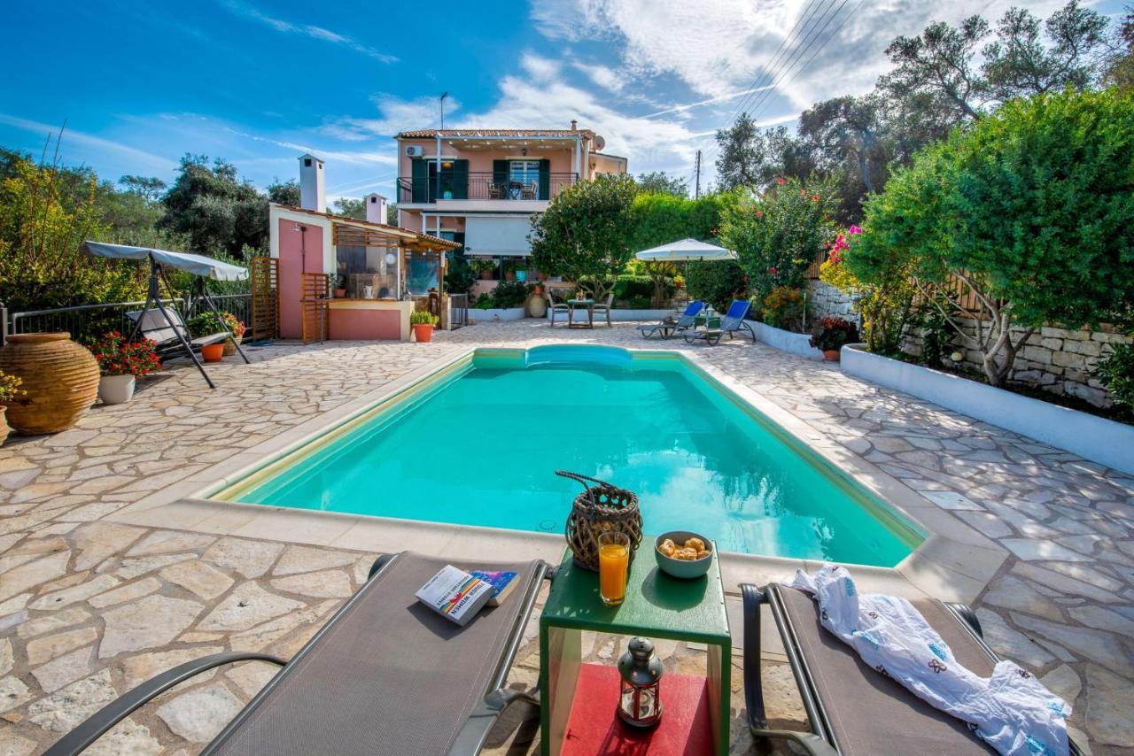 Villa Yiotta Kalodhikatika Екстериор снимка